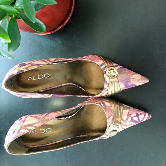 Aldo Shoes - Aldo Gold & Purple Pumps
